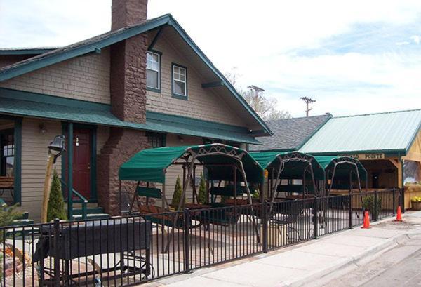 Buffalo Pointe Inn Williams Exteriér fotografie